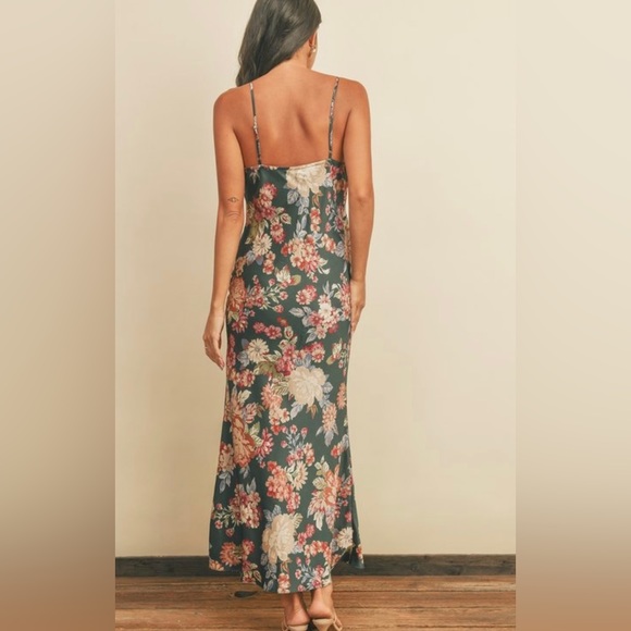 Floral print satin maxi dress - Picture 3 of 5